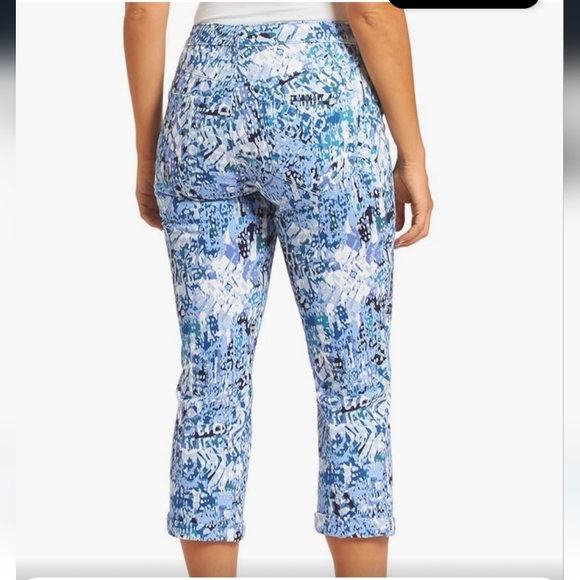 Nine West Blue Patterned Capris Sz 10 Has Streatch EUC - Picture 3 of 6